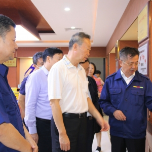 寧夏回族自治區人大常委會調研組一行蒞臨縱覽集團參觀考察 ...