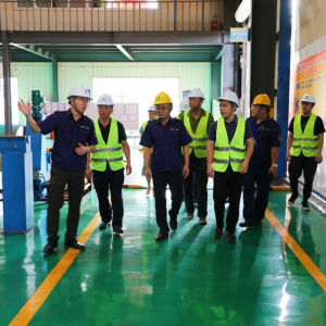 啟航新征程 奮進新時代 —— 廣西縱覽線纜集團邀請政府相關(guān)部門開展黨建專題學(xué)習(xí)研討  ...