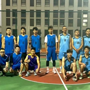 展風采，促交流|縱覽線纜集團與國潮鋁業(yè)舉辦“迎新春 促交流”籃球友誼賽